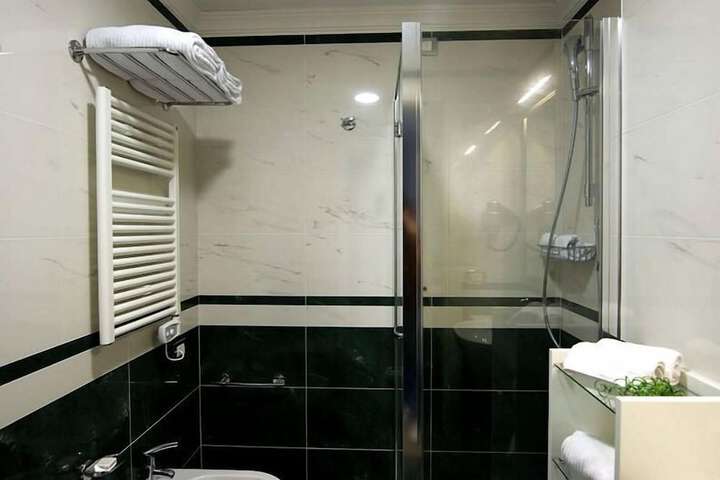 Room 7 of 41