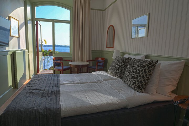 Room 11 of 86
