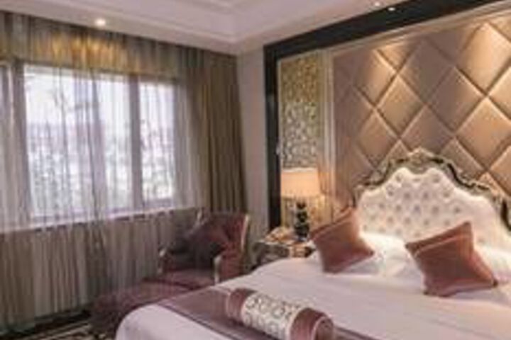 Room 49 of 73