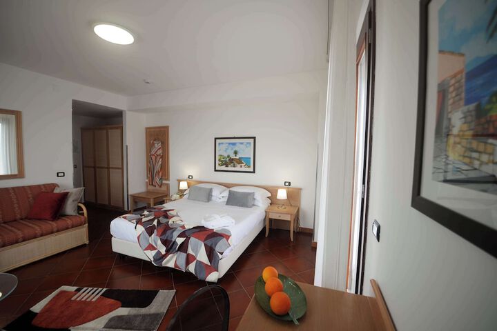 Room 13 of 47