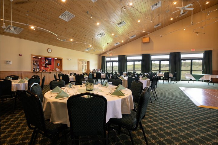 Ballroom/Hall 103 of 191