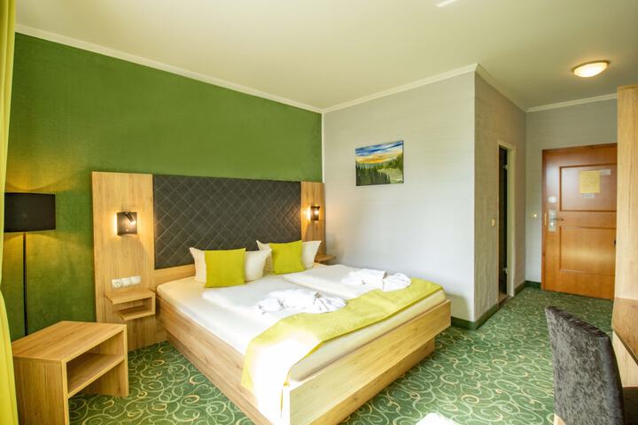 Room 10 of 82