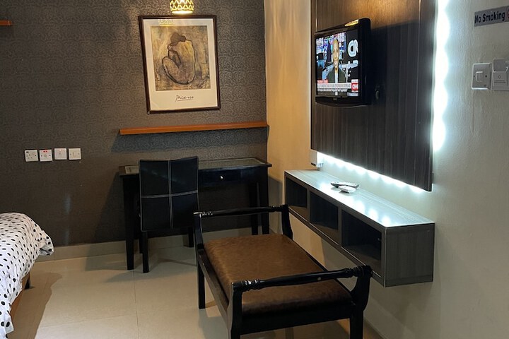 Room 128 of 288