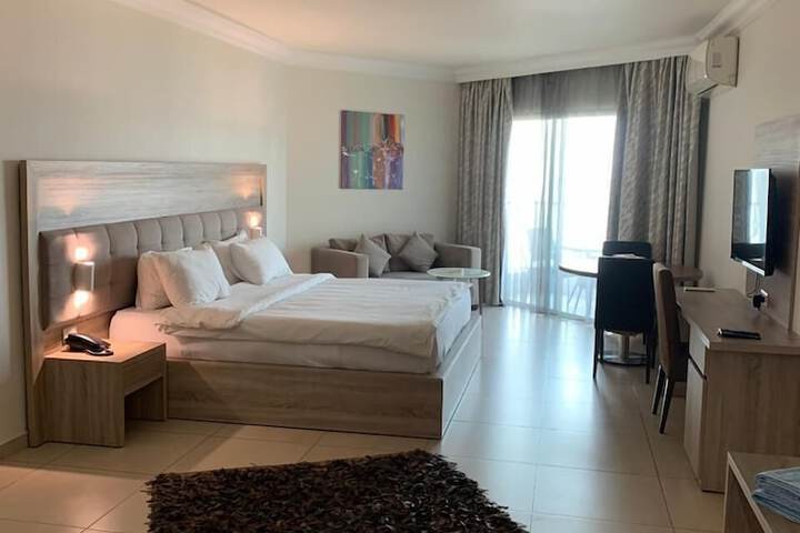 Room 8 of 23
