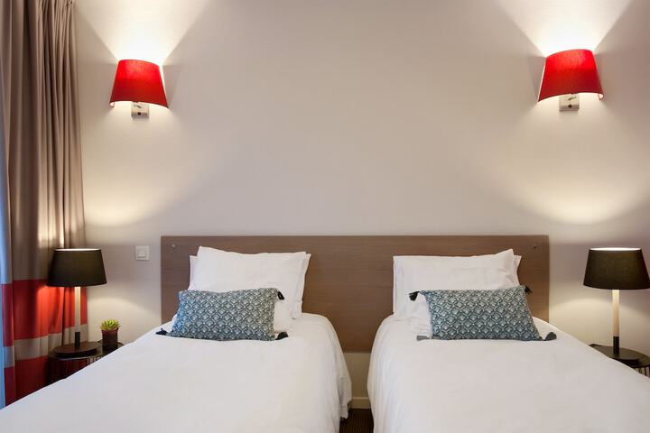 Room 13 of 41