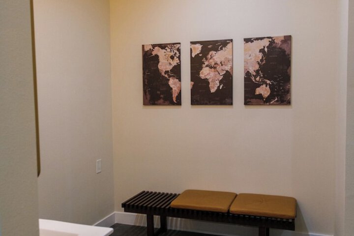 Room 30 of 33