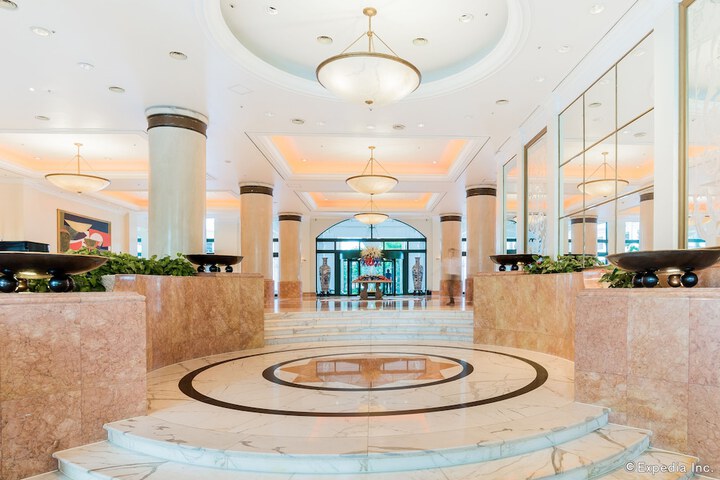 Guest Lobby