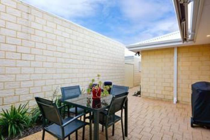 Terrace/Patio 24 of 25