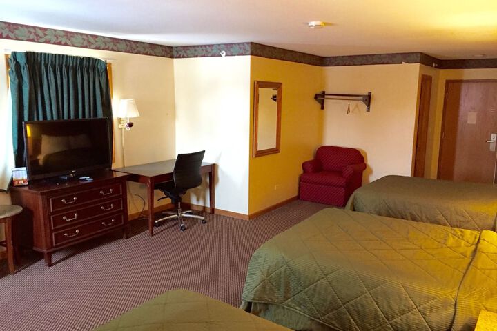 Room 7 of 16