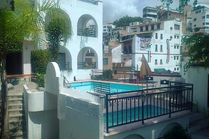 Pools & Facilities