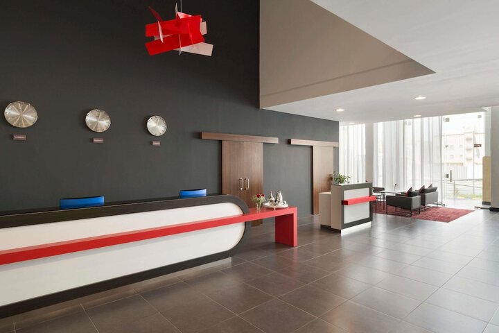 Guest Lobby