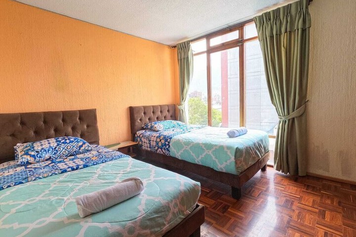 Room 14 of 33