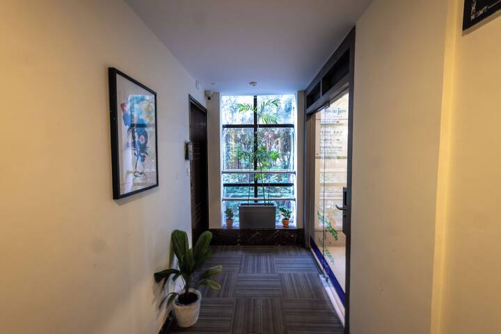 Ballroom/Hall 44 of 54