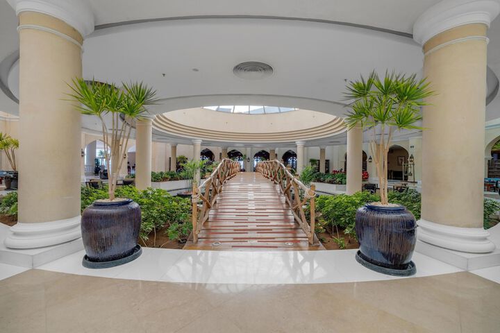 Hotel Interior 6 of 176