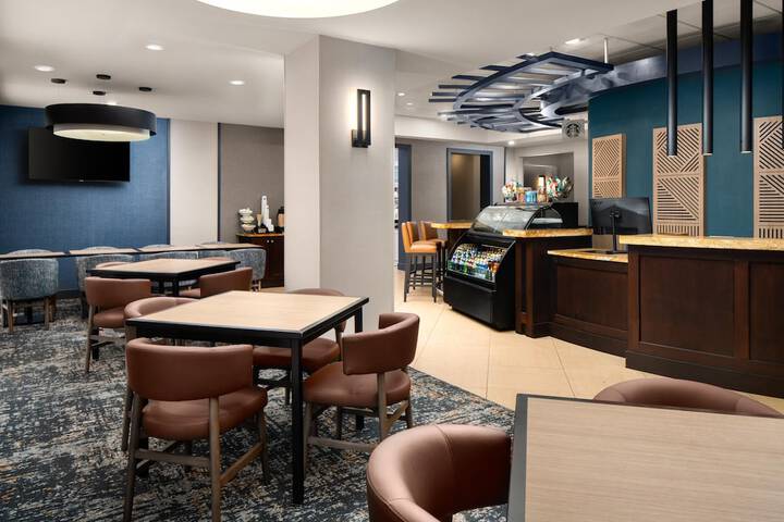 Guest Lobby