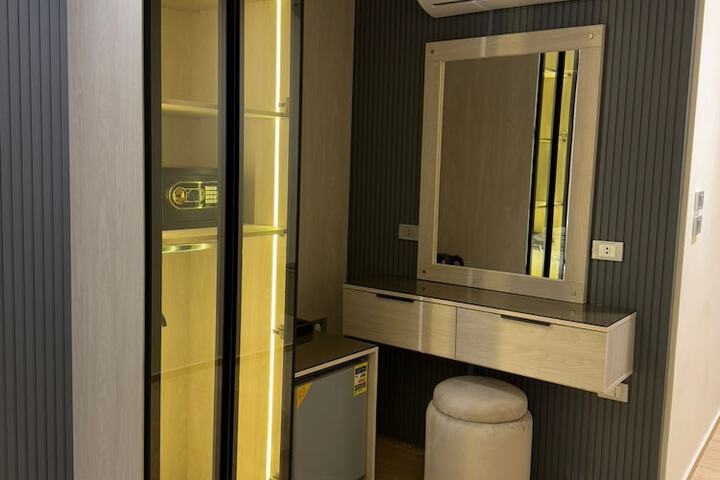 Room 4 of 45