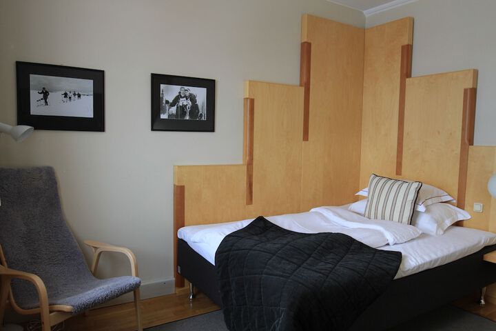 Room 25 of 63
