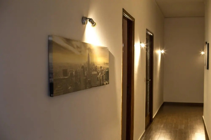 Room 8 of 20