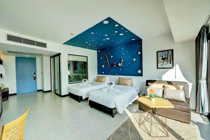 Room 16 of 50