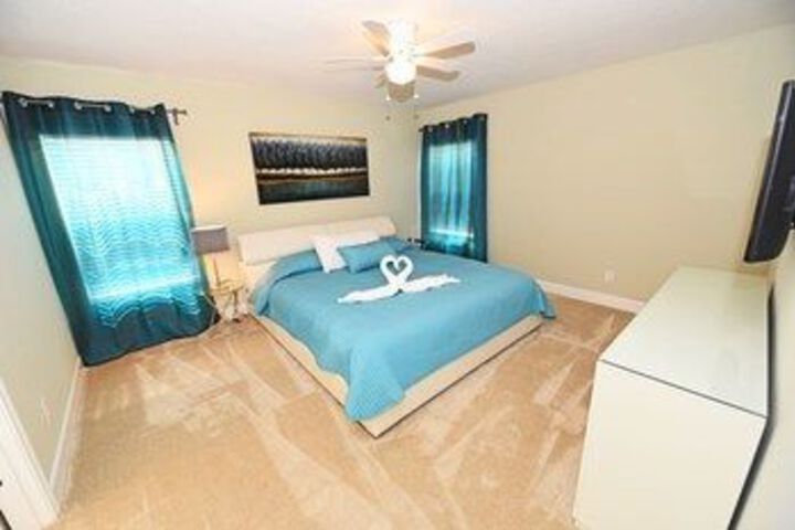 Room 10 of 23
