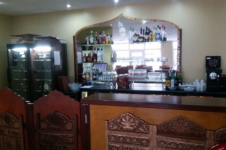 Lounge 34 of 50