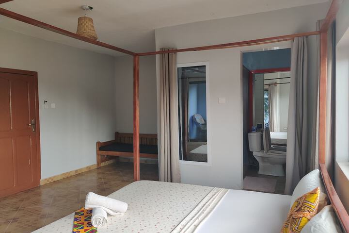 Room 16 of 42