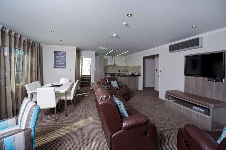 Room 15 of 82