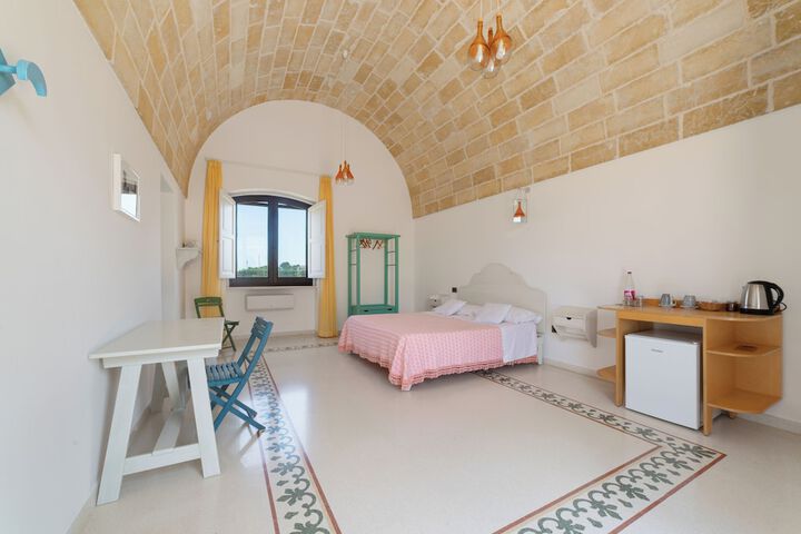 Room 4 of 41