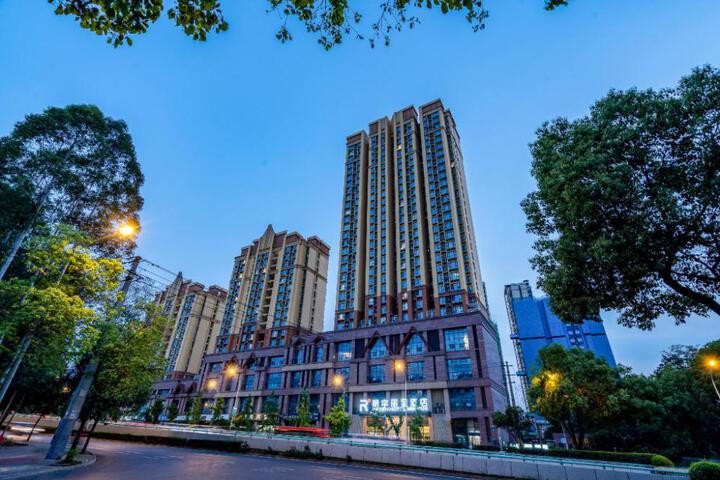 Minyoun Rezen Hotel Chengdu East Station