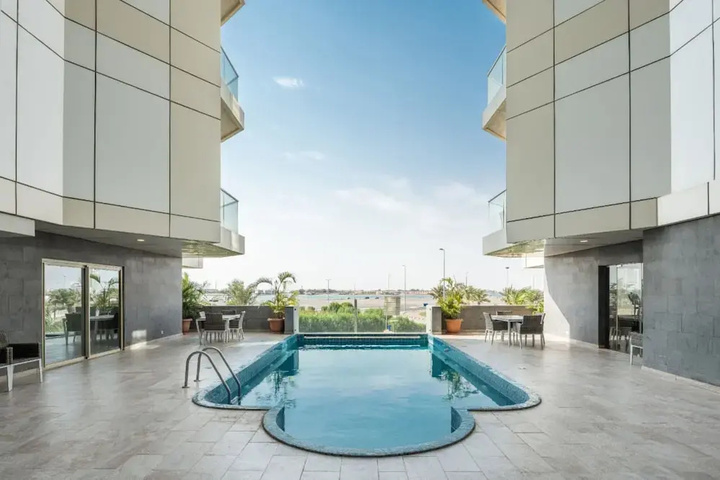 Pool 13 of 22