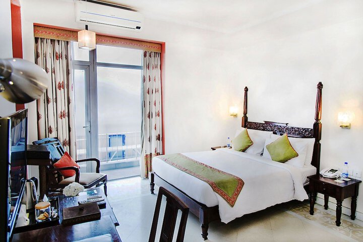 Room 9 of 57