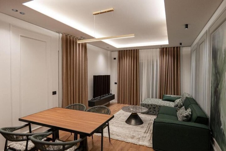 Room 50 of 95
