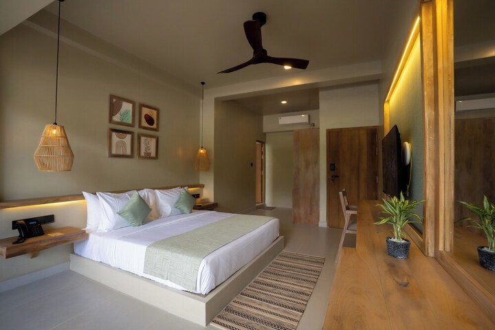 Room 52 of 222