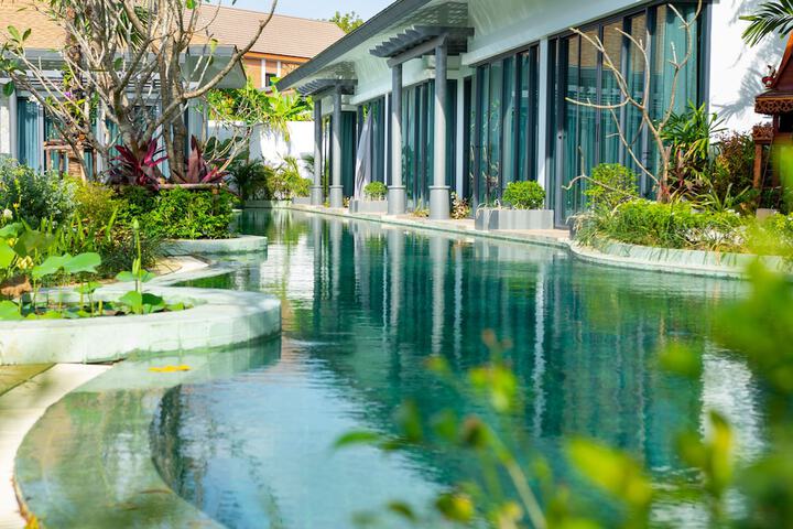 Pool 92 of 132