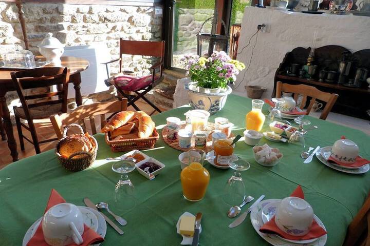 Breakfast meal