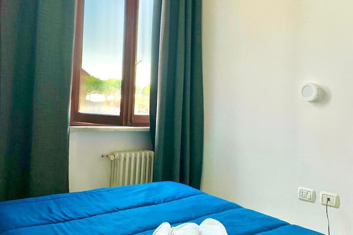 Room 8 of 31
