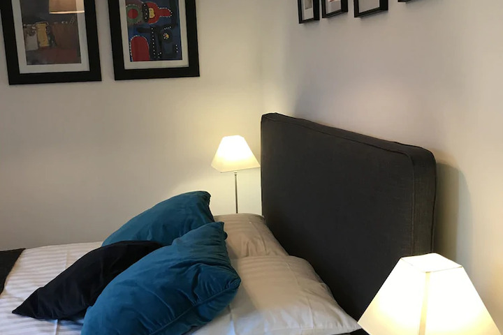 Room 3 of 9