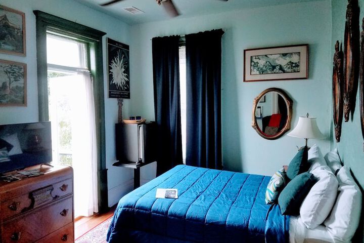 Room 8 of 53
