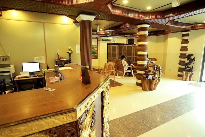 Hotel Interior 4 of 33