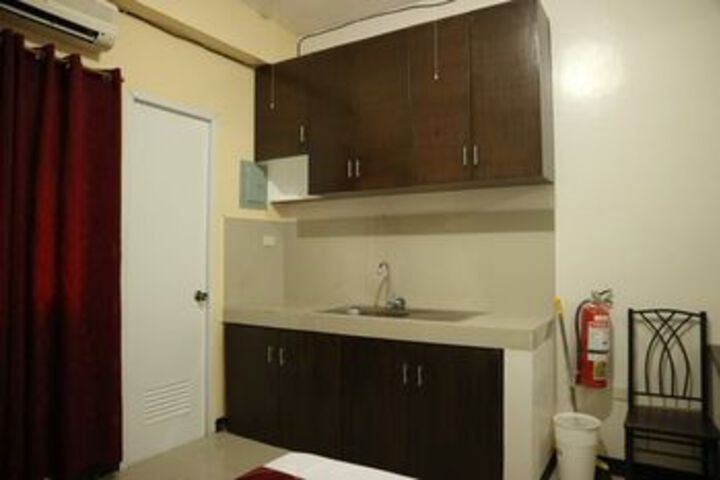 Room 17 of 25