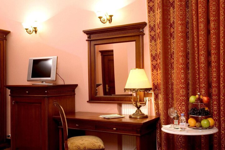 Room 10 of 58