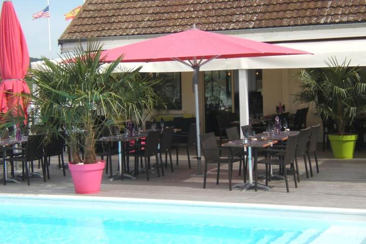 Pool 36 of 61