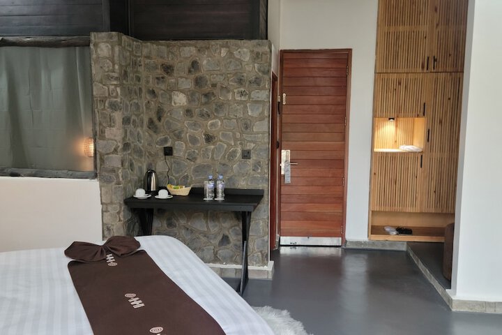 Room 48 of 121