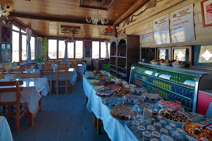 Breakfast/Coffee Service 121 of 130