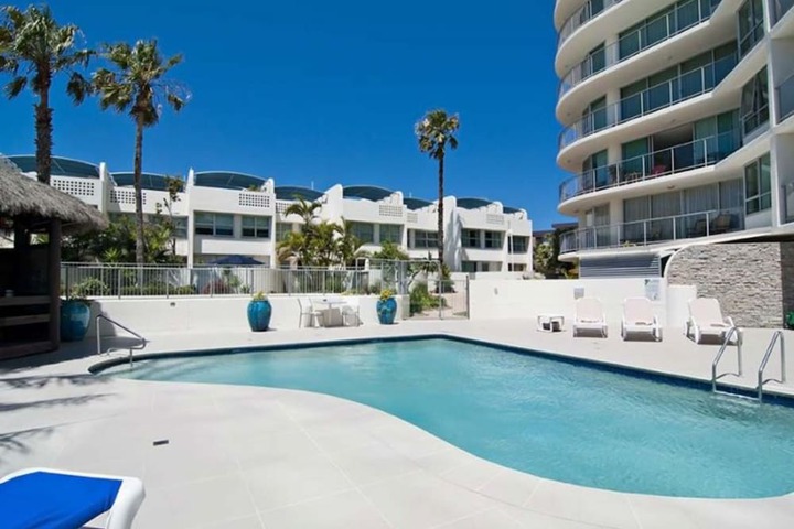 Hero Image 1 of 136