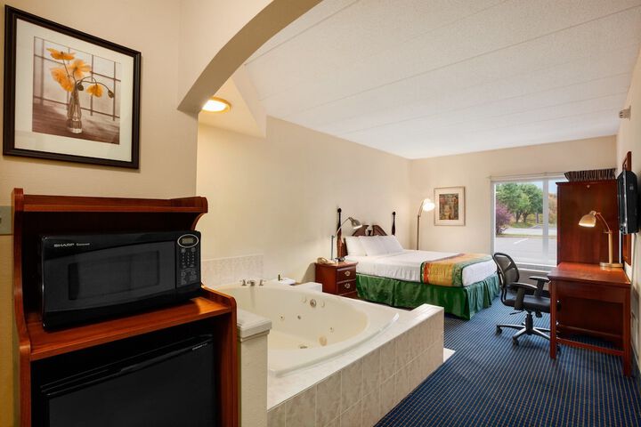 Suite 40 of 42