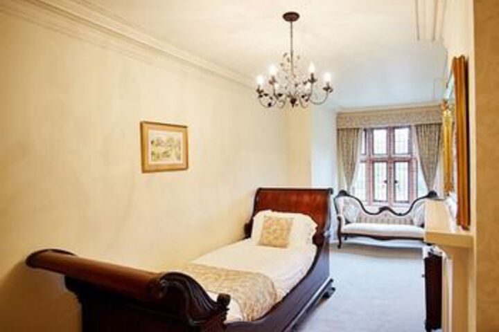 Room 15 of 44