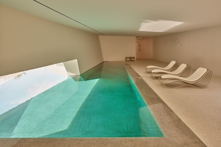 Spa 176 of 251