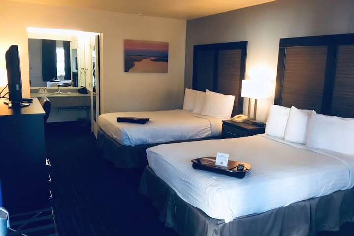 Room 4 of 44