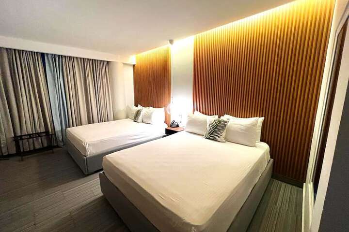 Room 7 of 25
